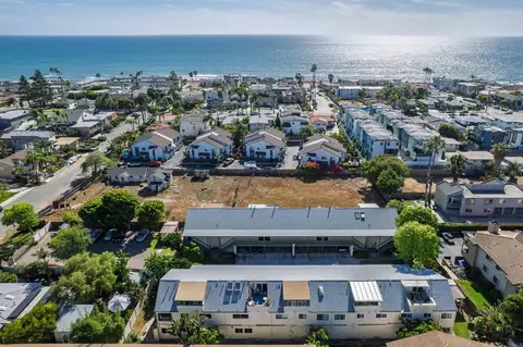 318 Juniper Ave #15, Carlsbad, CA 92008