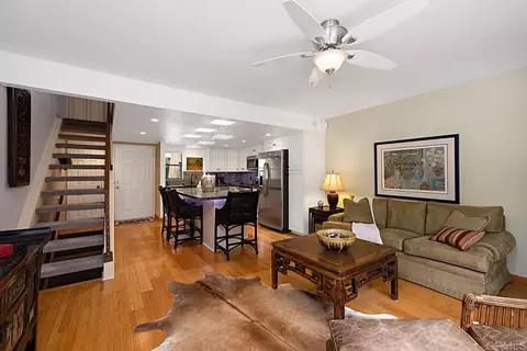 8437 Via Mallorca #84, La Jolla, CA 92037