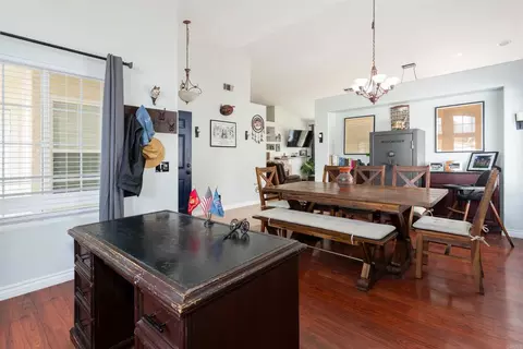 Entry Way - 32599 Strigel Ct, Temecula, CA 92592 photo 1 of 1