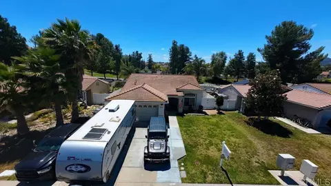 View/Area - 32599 Strigel Ct, Temecula, CA 92592 photo 2 of 5
