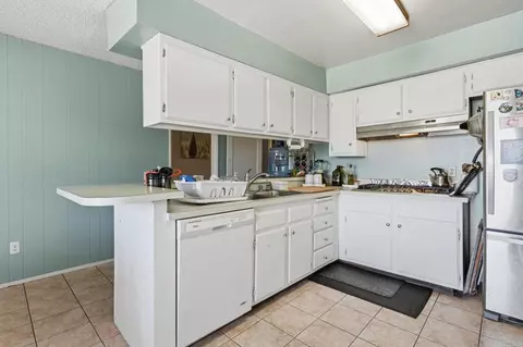 Kitchen - 727 Mclain St, Escondido, CA 92027 photo 1 of 5