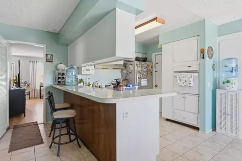 Kitchen - 727 Mclain St, Escondido, CA 92027 photo 4 of 5