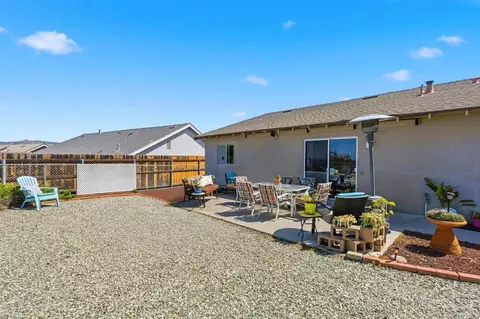 Exterior - 727 Mclain St, Escondido, CA 92027 photo 7 of 10