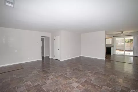 Living - 1133 Gardena Rd, Encinitas, CA 92024 photo 3 of 3