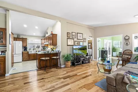 2010 W San Marcos Blvd #8, San Marcos, CA 92078