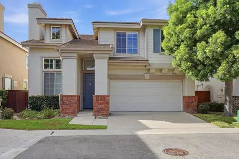 2914 Pearl Pl, Carlsbad, CA 92009