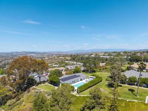 View/Area - 4378 Dowitcher Way, Oceanside, CA 92057 photo 5 of 9