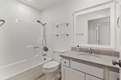 Bath - 4378 Dowitcher Way, Oceanside, CA 92057 photo 2 of 2