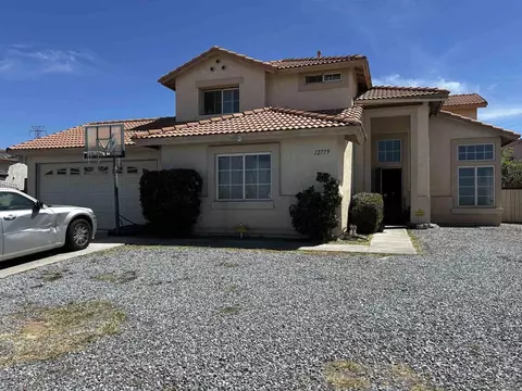 12279 Luna Rd, Victorville, CA 92392