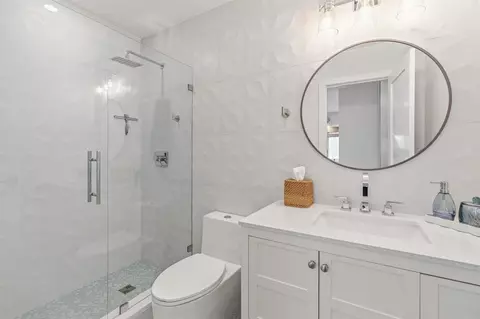 Bath - 836 Windcrest Dr, Carlsbad, CA 92011 photo 2 of 2