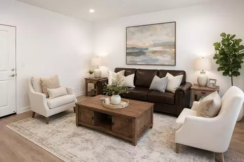 877 Blackstone Dr, San Marcos, CA 92078