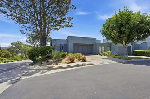 Exterior - 1051 Freedom Ct, Del Mar, CA 92014 photo 4 of 4