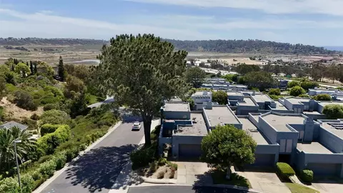 View/Area - 1051 Freedom Ct, Del Mar, CA 92014 photo 2 of 6