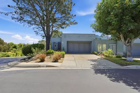 1051 Freedom Ct, Del Mar, CA 92014