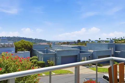 View/Area - 1051 Freedom Ct, Del Mar, CA 92014 photo 6 of 6