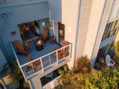 Exterior - 1051 Freedom Ct, Del Mar, CA 92014 photo 1 of 4