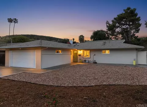 12401 Metate Ln, Poway, CA 92064