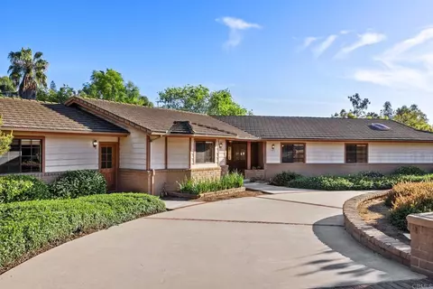 Exterior - 103 Alta Mesa Dr, Vista, CA 92084 photo 14 of 17