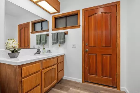 Bath - 103 Alta Mesa Dr, Vista, CA 92084 photo 6 of 7