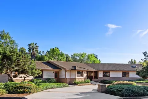 Exterior - 103 Alta Mesa Dr, Vista, CA 92084 photo 13 of 17