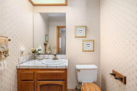 Bath - 103 Alta Mesa Dr, Vista, CA 92084 photo 1 of 7