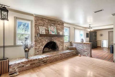 Living - 13833 Los Coches Rd E, El Cajon, CA 92021 photo 3 of 5