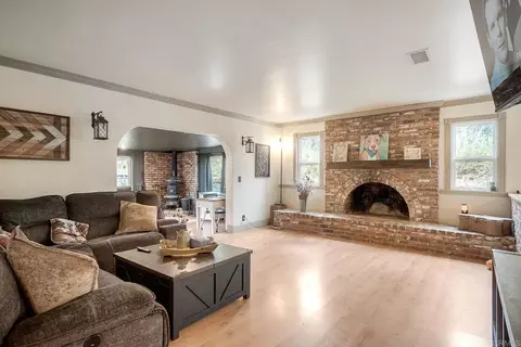 Living - 13833 Los Coches Rd E, El Cajon, CA 92021 photo 1 of 5
