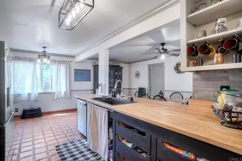 Kitchen - 13833 Los Coches Rd E, El Cajon, CA 92021 photo 4 of 5