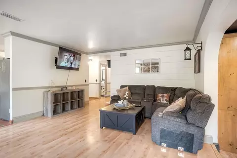 Living - 13833 Los Coches Rd E, El Cajon, CA 92021 photo 2 of 5
