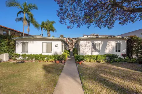221 D Ave, Coronado, CA 92118 photo 5