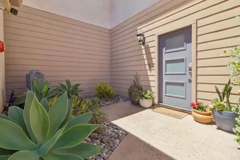 Exterior - 143 Jupiter St, Encinitas, CA 92024 photo 2 of 10
