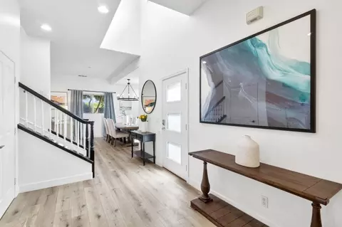 Entry Way - 143 Jupiter St, Encinitas, CA 92024 photo 2 of 4