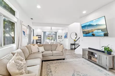 Living - 143 Jupiter St, Encinitas, CA 92024 photo 2 of 2