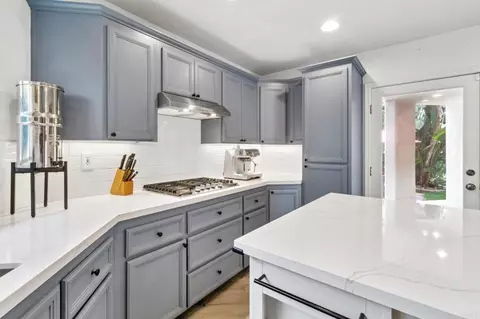 Kitchen - 143 Jupiter St, Encinitas, CA 92024 photo 4 of 4