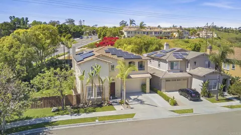 View/Area - 4682 Meadow Dr, Carlsbad, CA 92010 photo 2 of 6