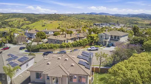 View/Area - 4682 Meadow Dr, Carlsbad, CA 92010 photo 5 of 6