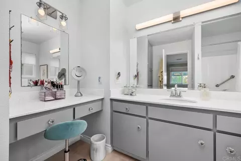 Bath - 3709 Sesame Way, Oceanside, CA 92057 photo 1 of 6