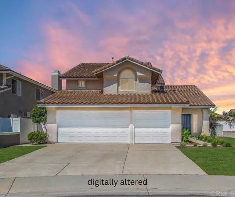 2038 Ridgeline Ave, Vista, CA 92081