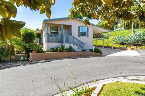 525 W El Norte Pkwy #54, Escondido, CA 92026