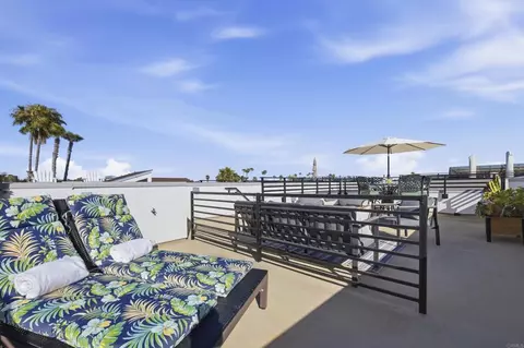 1566 Vista Del Mar Way #3, Oceanside, CA 92054