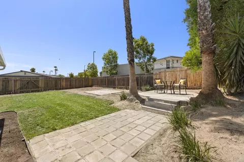 Exterior - 3133 Morningside Dr, Oceanside, CA 92056 photo 5 of 10