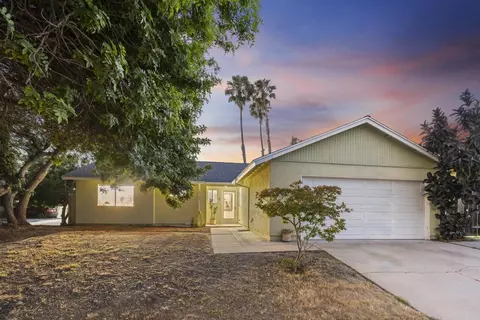 Exterior - 3133 Morningside Dr, Oceanside, CA 92056 photo 10 of 10