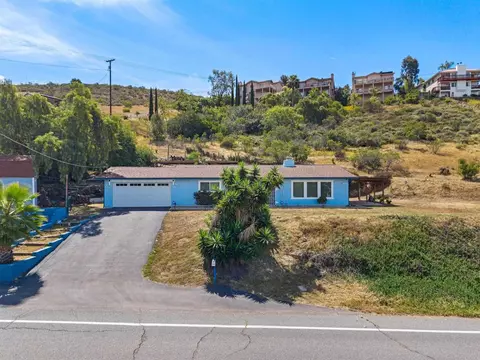 2443 Helix St, Spring Valley, CA 91977