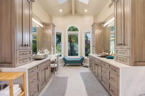 Bath - 13348 Old Winery Rd, Poway, CA 92064 photo 1 of 7
