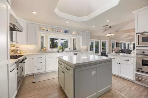 Kitchen - 13348 Old Winery Rd, Poway, CA 92064 photo 3 of 5