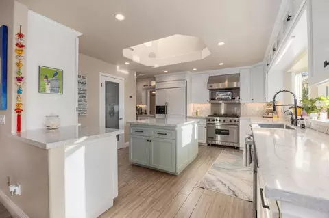 Kitchen - 13348 Old Winery Rd, Poway, CA 92064 photo 1 of 5