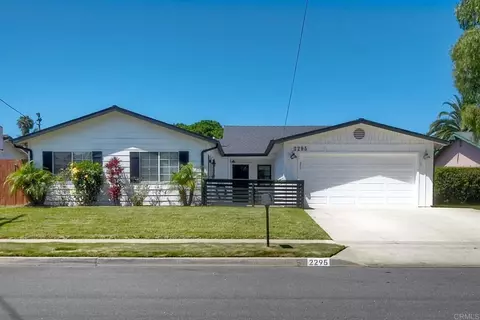 2295 Highland Dr, Carlsbad, CA 92008