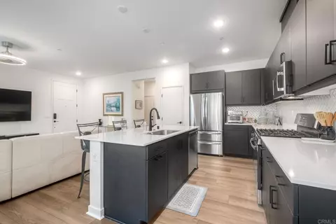 Kitchen - 35265 Blossom Pl, Fallbrook, CA 92028 photo 4 of 6