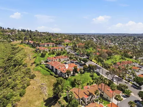 View/Area - 3140 Arroyo Vis, Carlsbad, CA 92009 photo 3 of 7