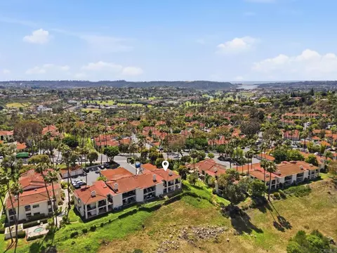 View/Area - 3140 Arroyo Vis, Carlsbad, CA 92009 photo 5 of 7